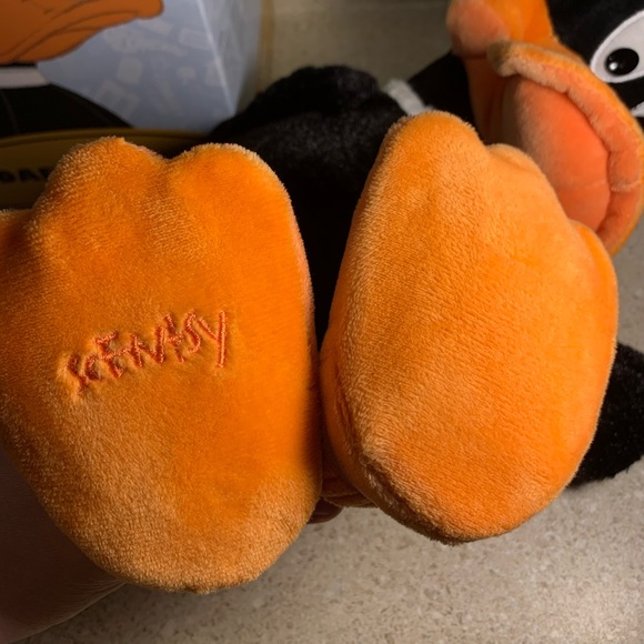 Scentsy Buddy Looney Tunes Daffy Duck Plush + Scent Pack - Picture 4 of 8